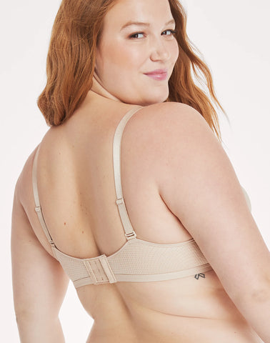 Hanes Oh So Light Women's Wireless T-Shirt Bra, Comfort Flex Fit