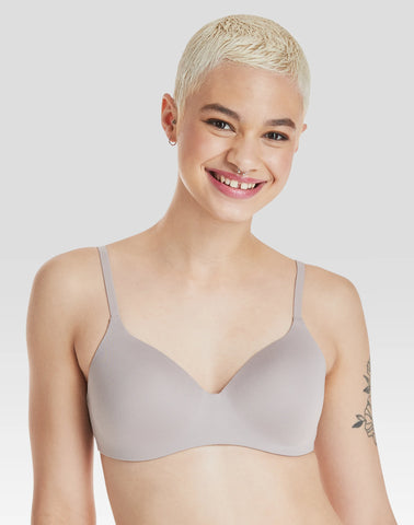 Hanes Women's Concealing Petals Wireless Bra with Convertible Straps