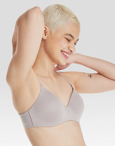Hanes Women's Concealing Petals Wireless Bra with Convertible Straps