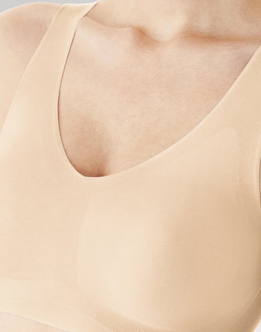 Hanes Women's Invisible Embrace Pullover Bralette, Moisture Wicking