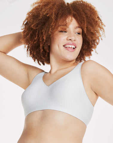 Hanes Comfort Evolution Women’s Wireless T-Shirt Bra with SmoothTec Band