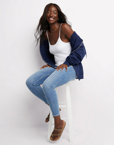 Hanes Women's Stretch Cami with Built-In Shelf Bra