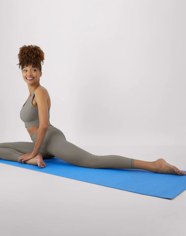 Hanes Moves Women's 7/8 Leggings with Internal Pocket, 25