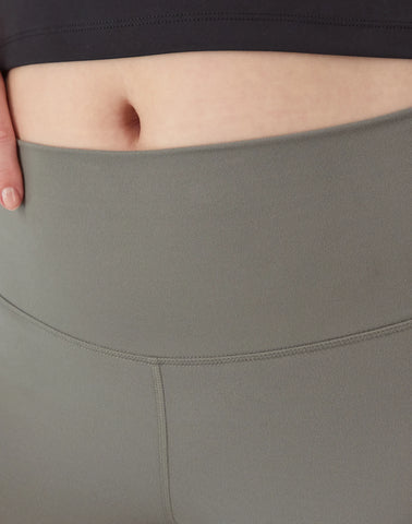 Hanes Moves Leak Protection 7/8 Leggings, 25