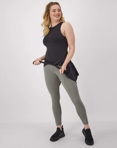 Hanes Moves Leak Protection 7/8 Leggings, 25