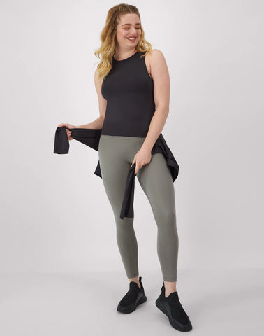 Hanes Moves Leak Protection 7/8 Leggings, 25