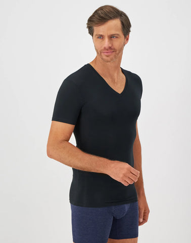 Hanes Perfect Flex Men's Tee, Black V-Neck Undershirt, 1-Pack